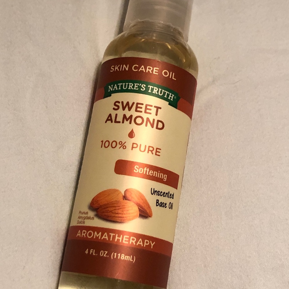 Nature's truth sweet almond oil new